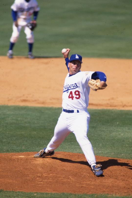 #CardCorner: 1990 Topps Tom Candiotti | Baseball Hall of Fame